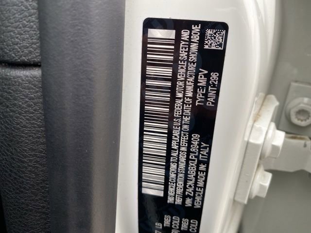 Used 2020 Jeep Renegade Latitude FWD image 30