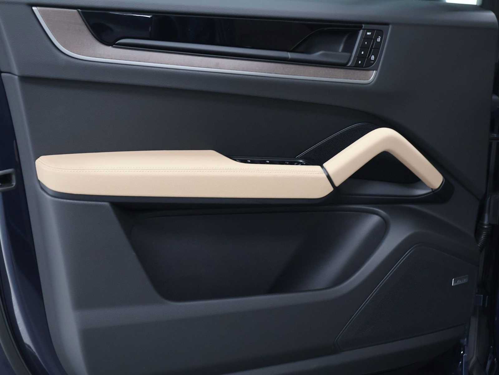 New 2026 Porsche Cayenne S AWD/4WD image 16