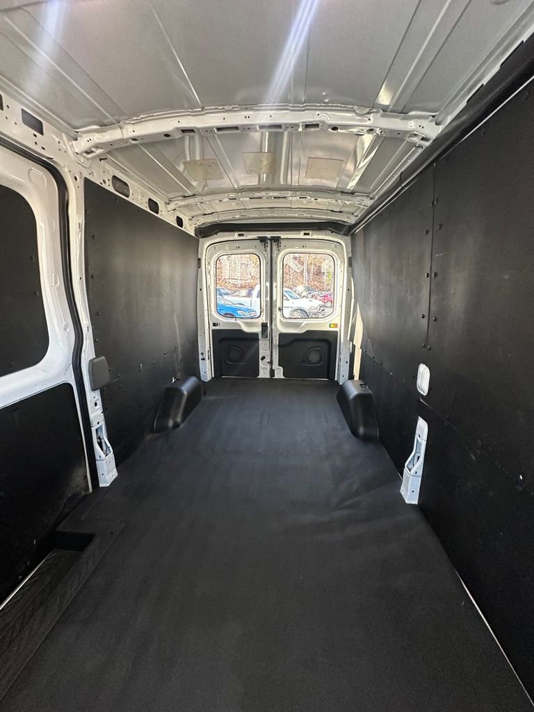 Used 2024 Ford Transit 250 148 Medium Roof Extended AWD w/ Load Area Protection Package image 18