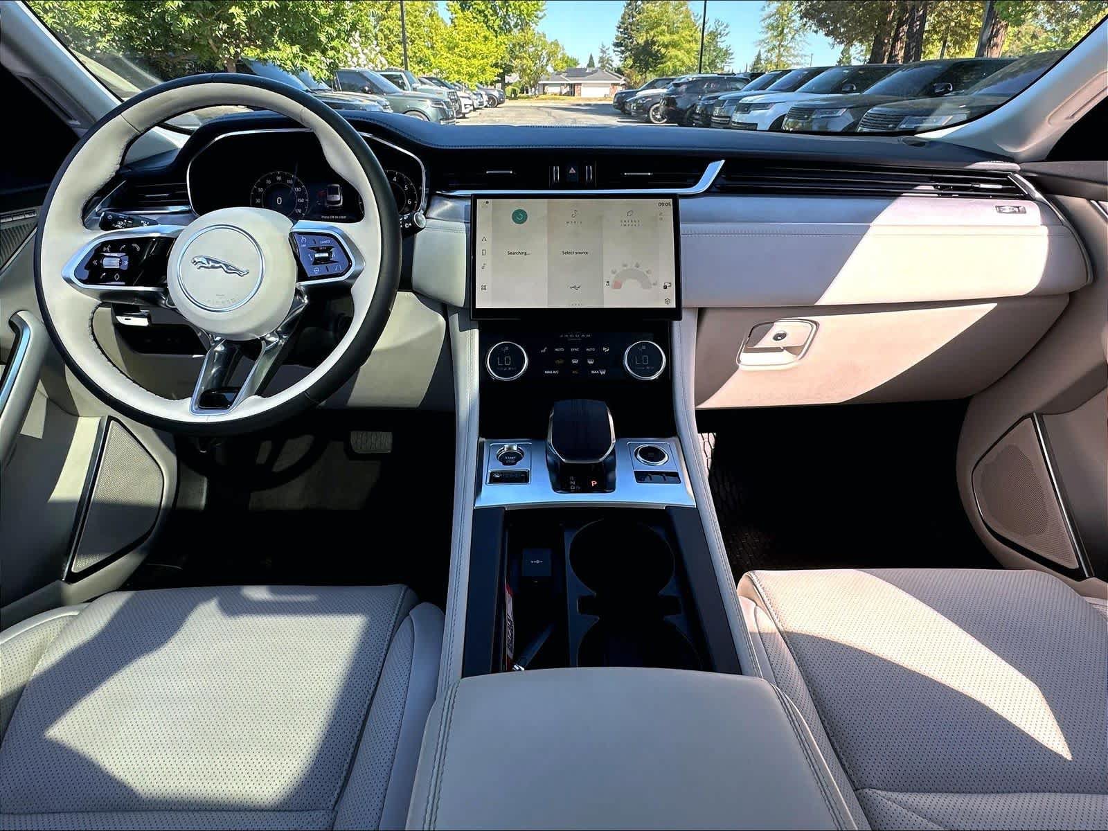 Used 2023 Jaguar F-PACE S AWD/4WD image 18