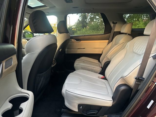 Used 2023 Hyundai Palisade Limited image 17