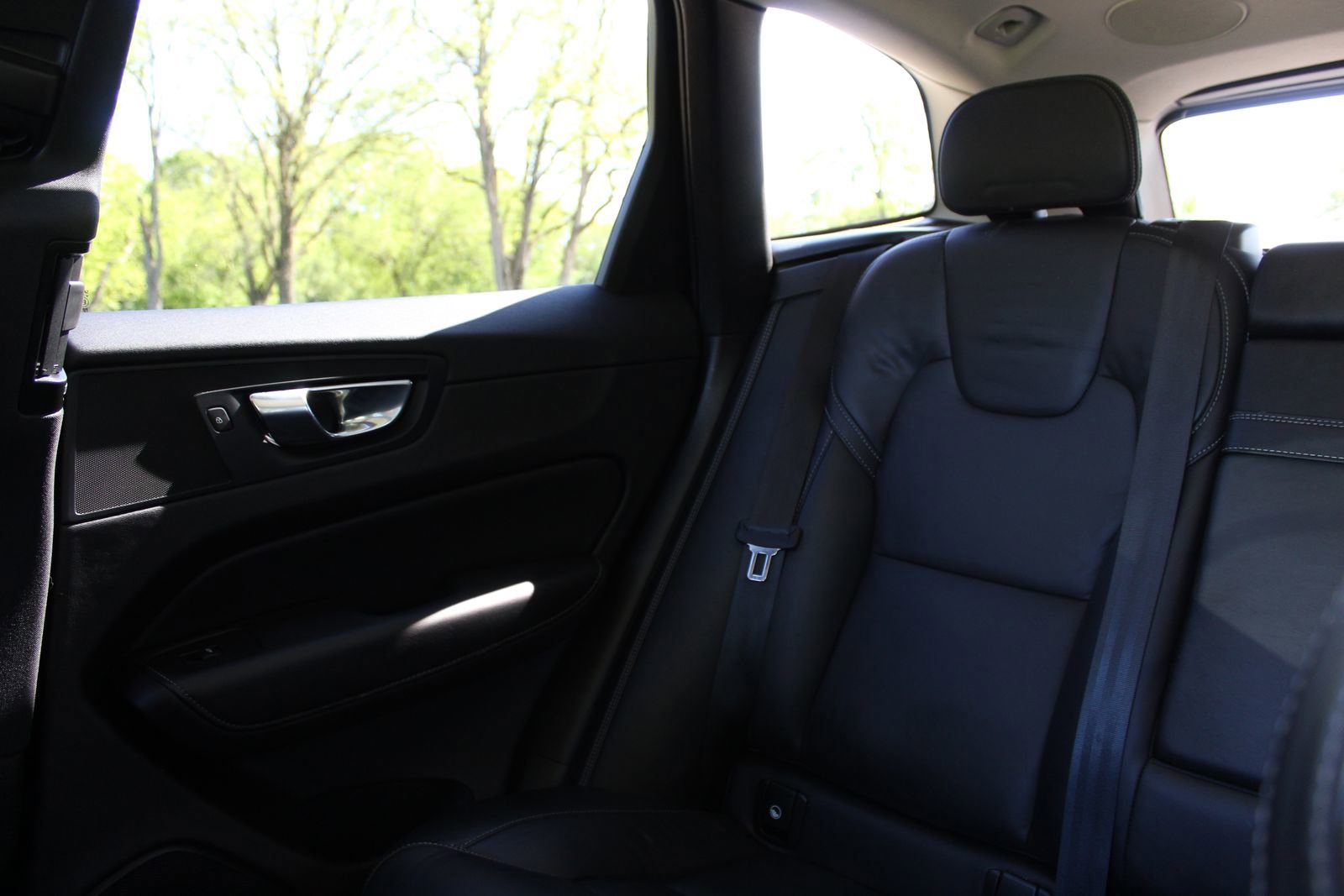 Used 2021 Volvo XC60 T6 Inscription AWD/4WD image 12
