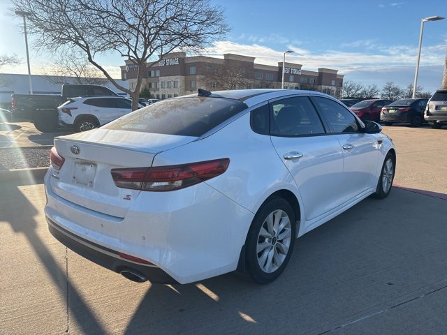 Used 2018 Kia Optima S w/ Panoramic Sunroof Package image 5
