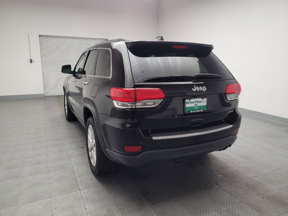 Used 2017 Jeep Grand Cherokee Limited RWD image 6