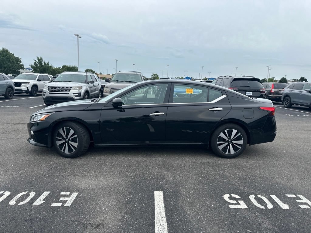 Used 2019 Nissan Altima 2.5 SL FWD image 8