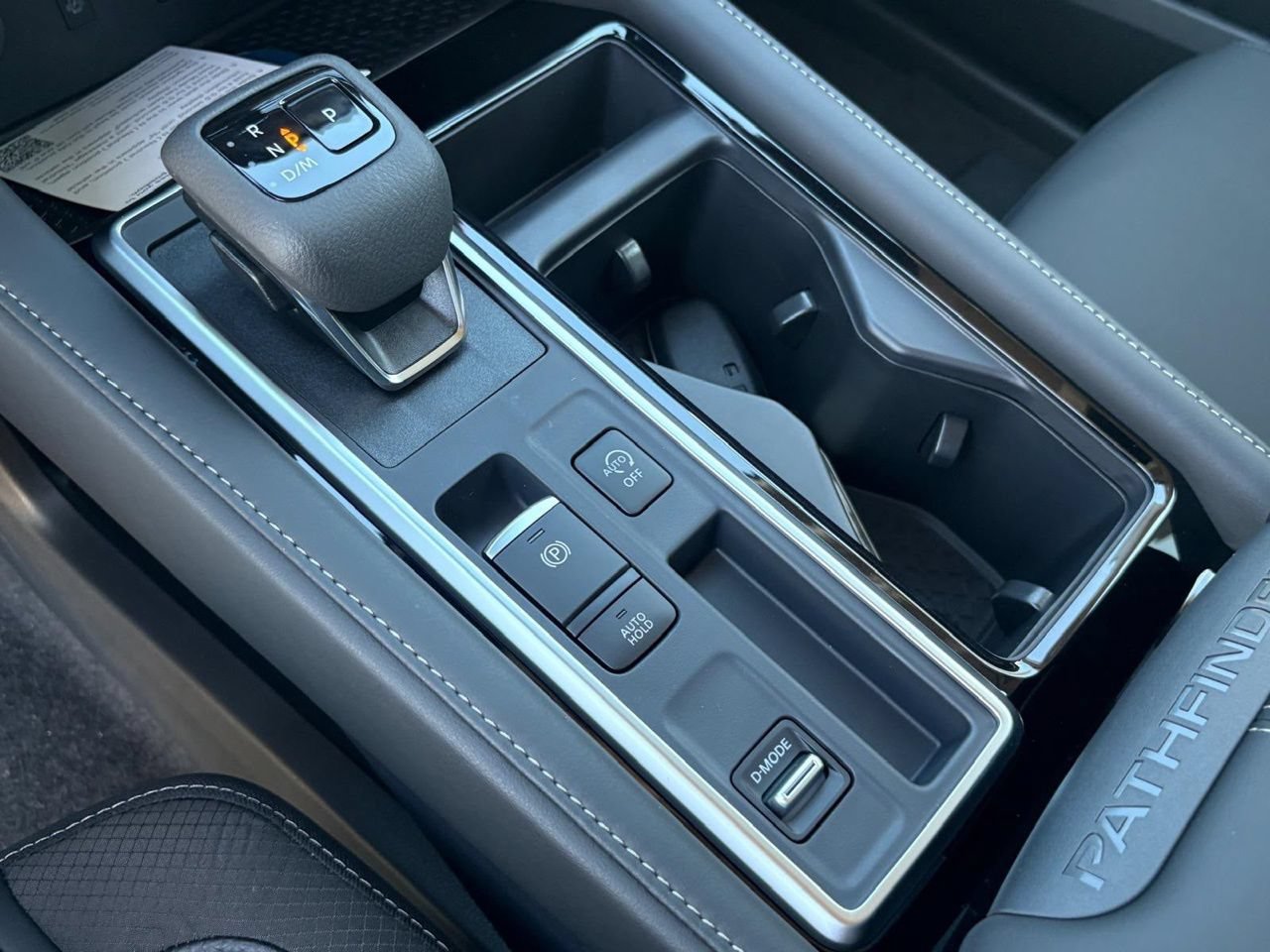 New 2026 Nissan Pathfinder SL FWD image 12