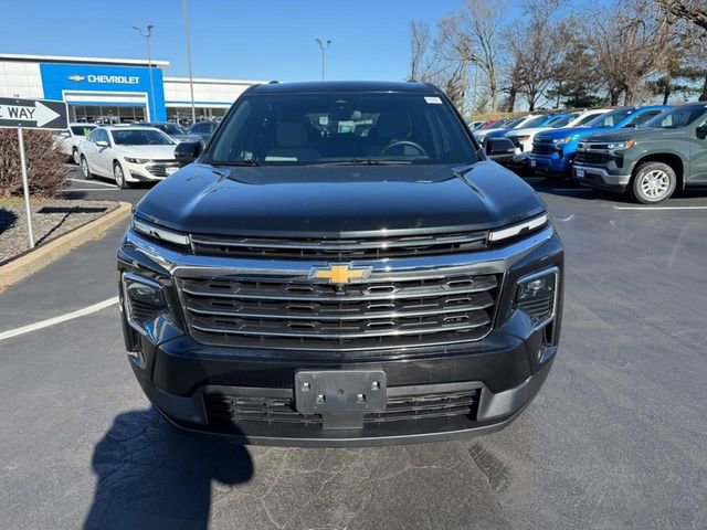 Used 2024 Chevrolet Traverse LT image 9