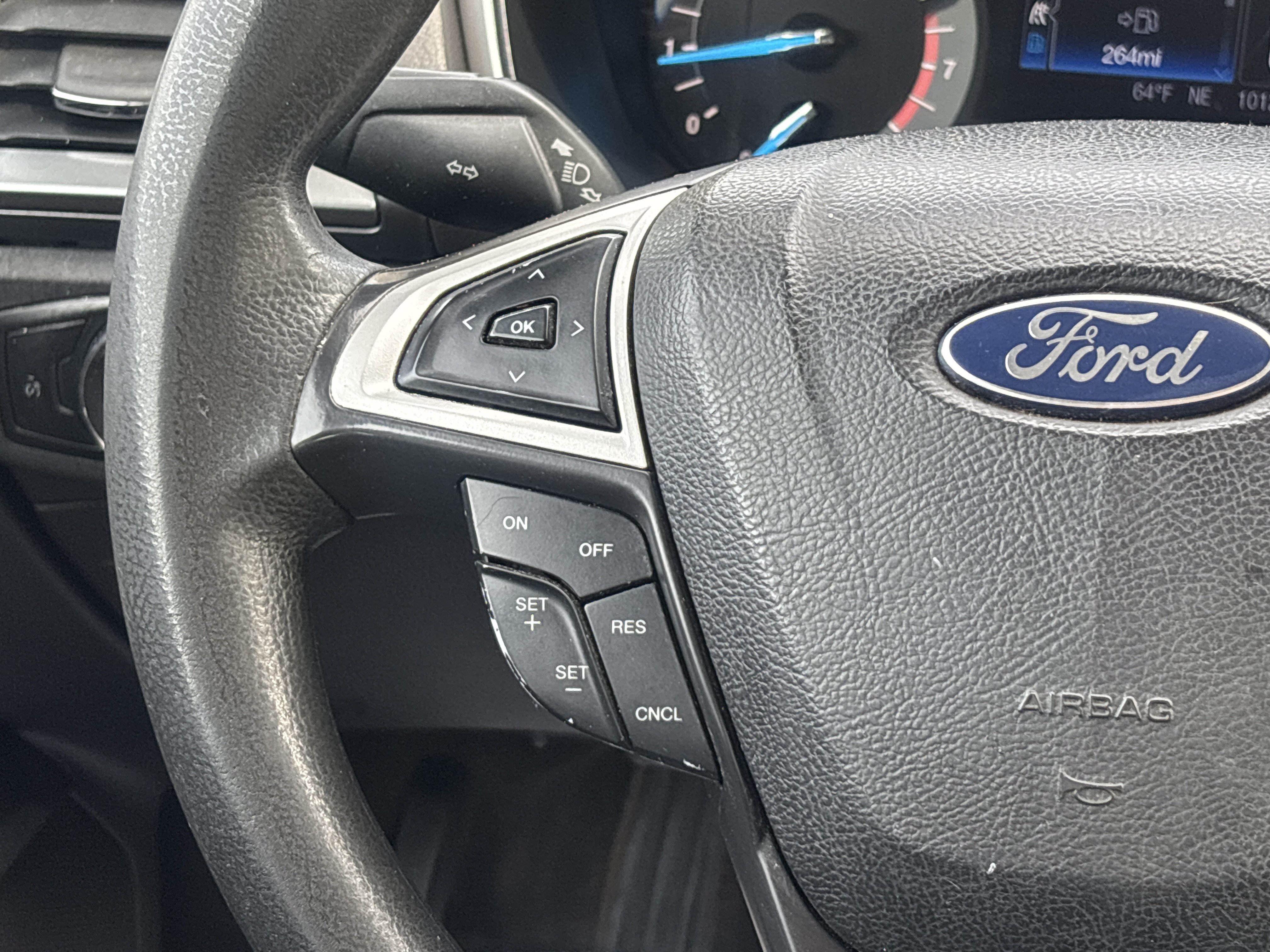 Used 2013 Ford Fusion SE FWD image 4