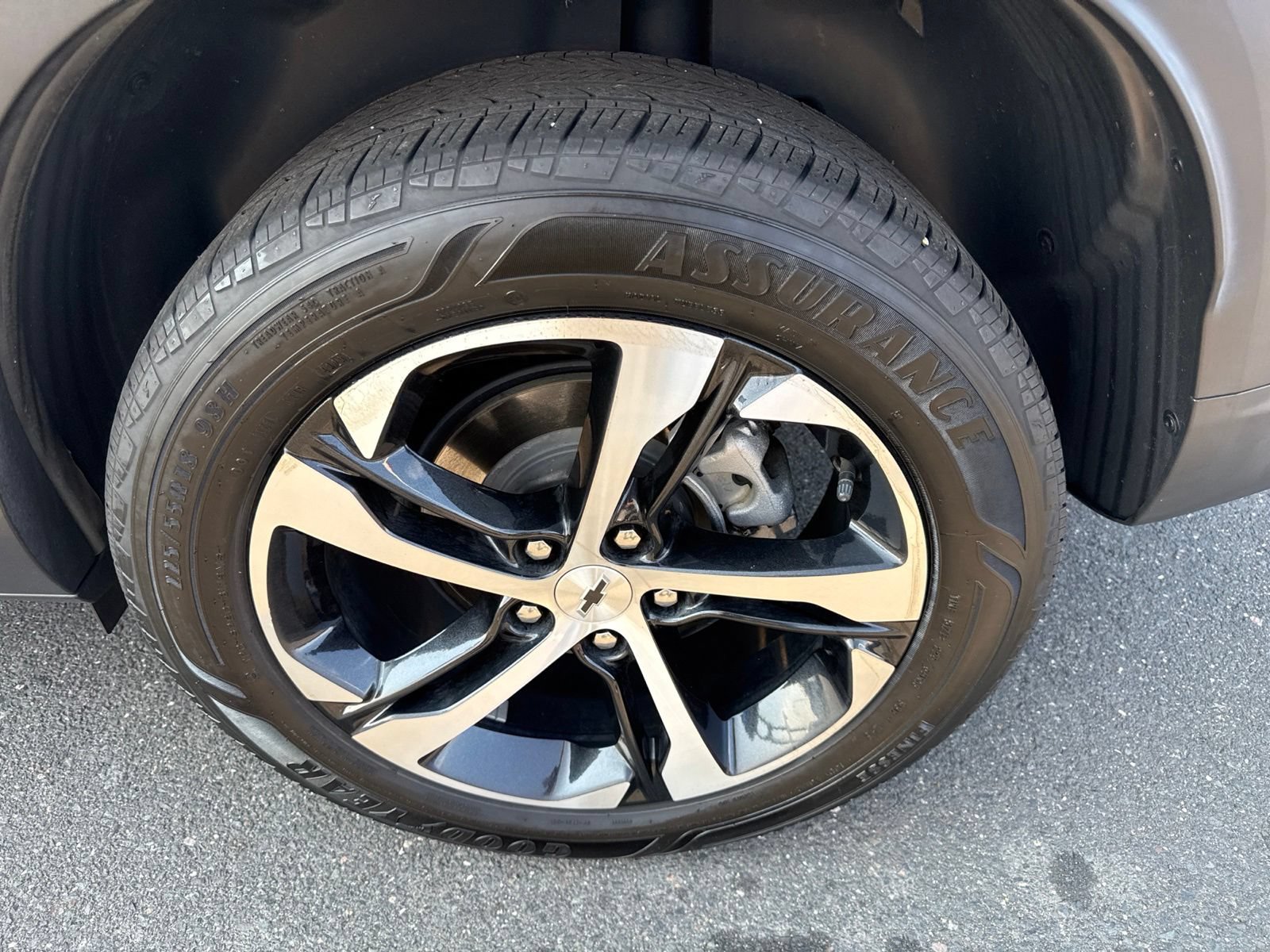 Used 2024 Chevrolet Trax RS FWD image 10