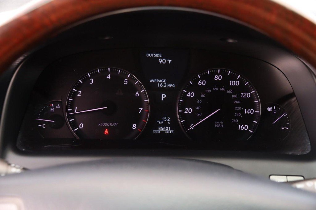 Used 2012 Lexus LS 460 w/ Comfort Pkg RWD image 16