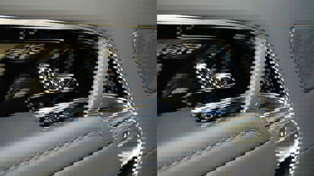 Used 2023 Land Rover Range Rover Long Wheelbase Autobiography image 57