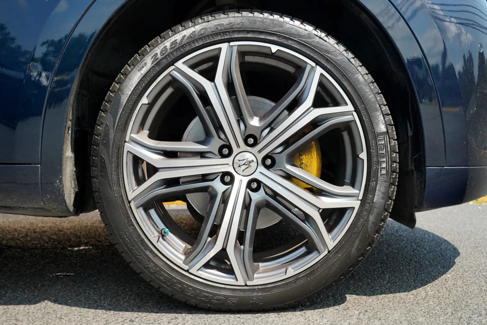 Used 2023 Maserati Levante GT AWD/4WD image 19