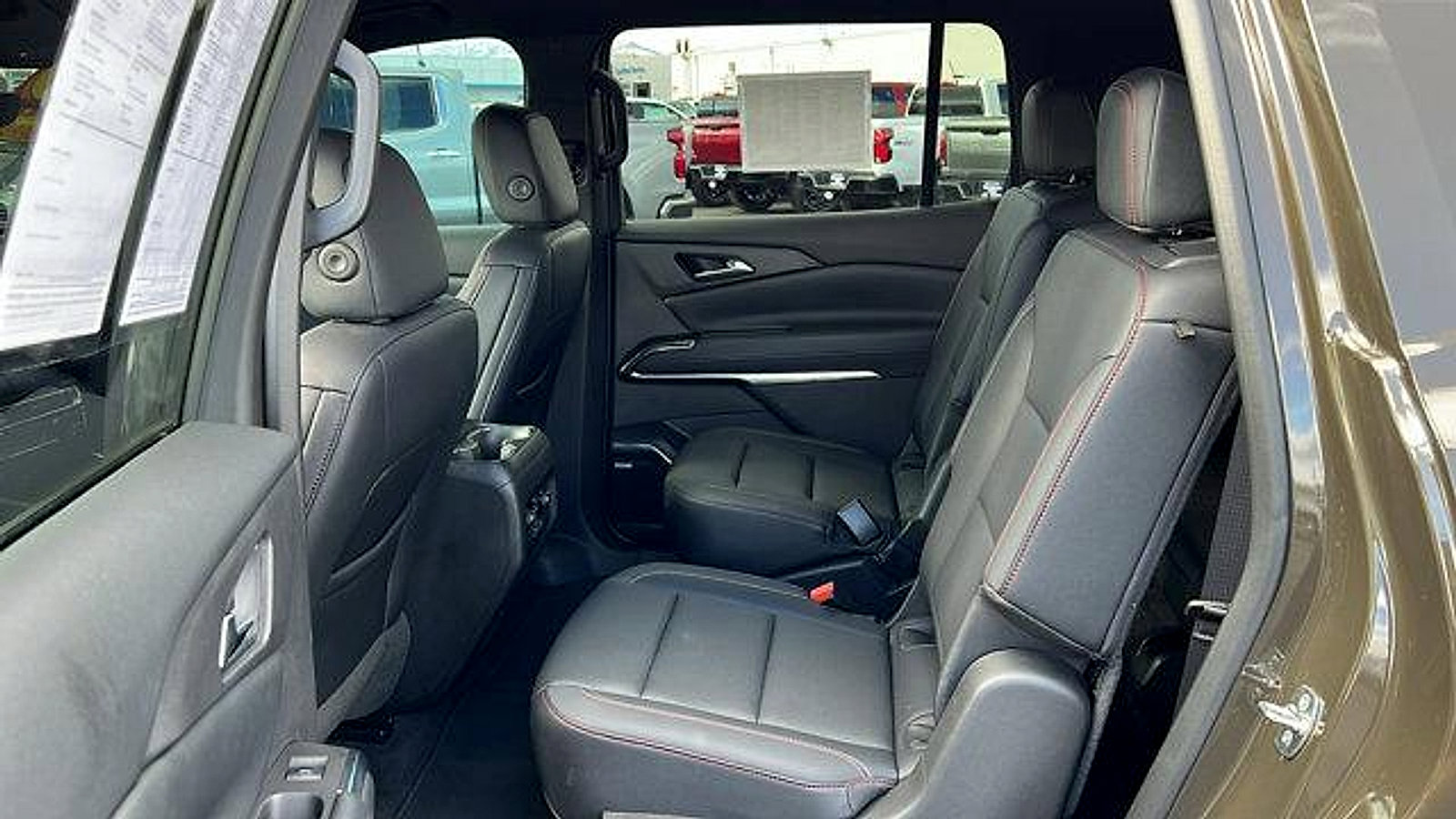 Certified 2025 Chevrolet Traverse Z71 w/ Enhanced Driving Package image 15