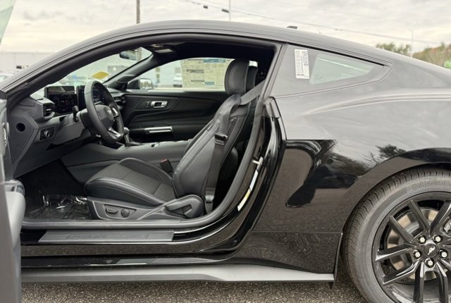 New 2026 Ford Mustang Coupe image 10
