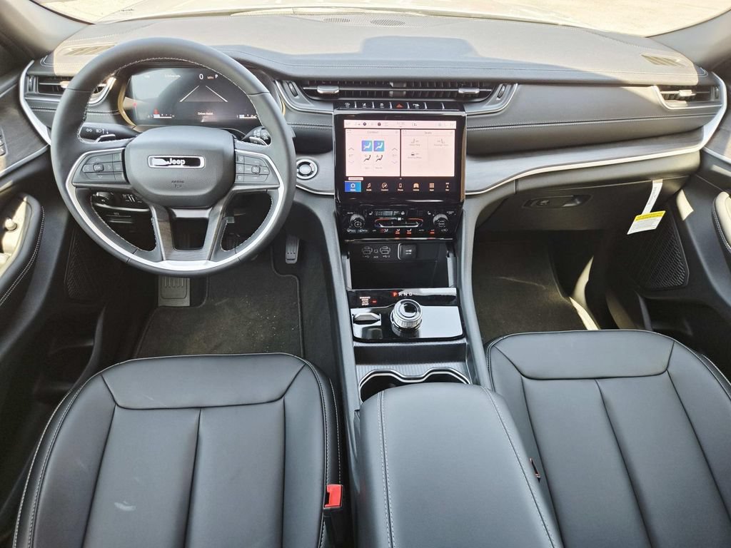New 2025 Jeep Grand Cherokee L Limited AWD/4WD image 12