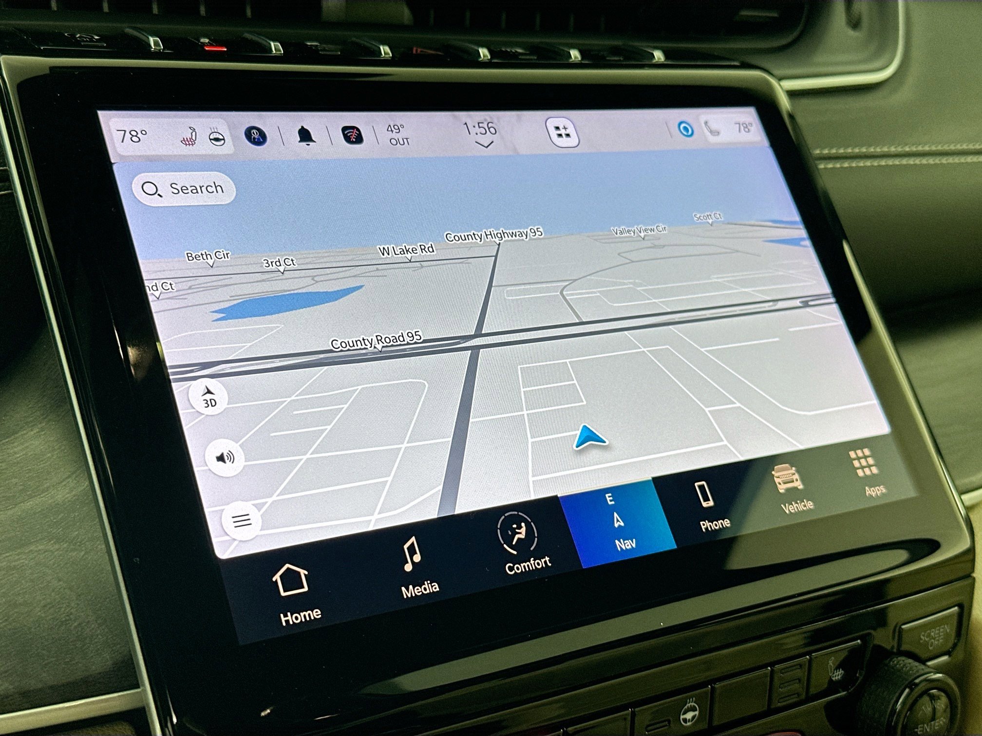 Used 2023 Jeep Grand Cherokee Limited w/ Black Appearance Package image 13