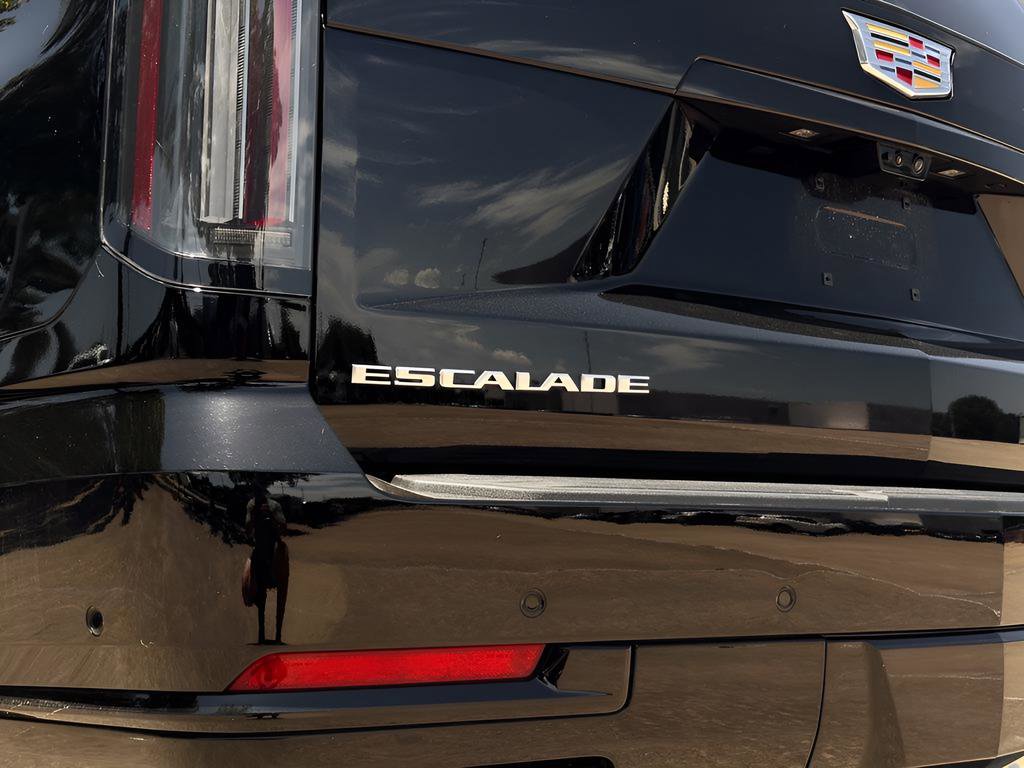 Used 2025 Cadillac Escalade Sport w/ Touring Package AWD/4WD image 34
