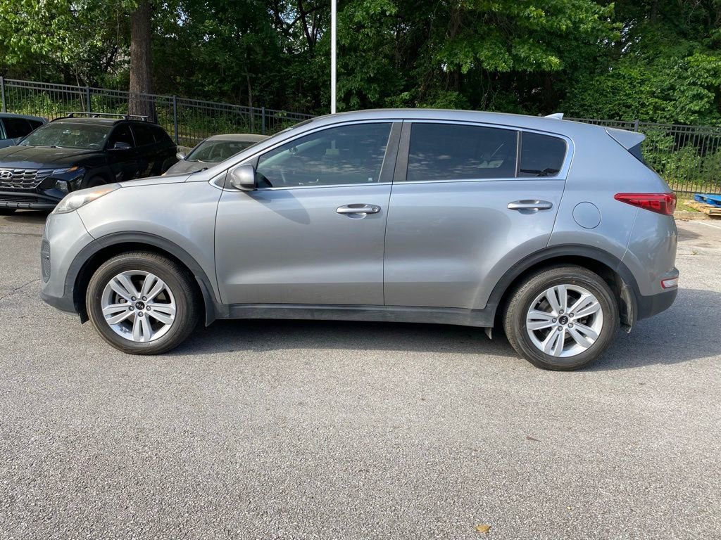 Used 2019 Kia Sportage LX FWD image 4