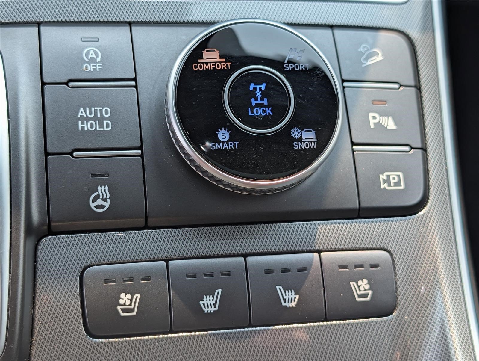 Used 2023 Hyundai Santa Fe Calligraphy AWD/4WD image 28