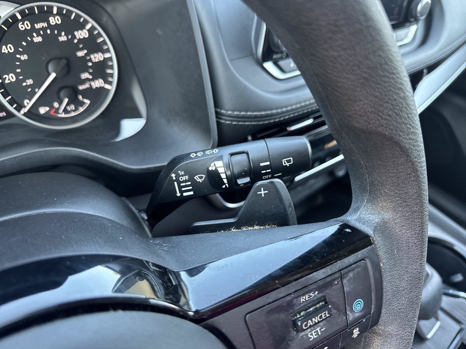 Used 2023 Nissan Rogue SV FWD image 18