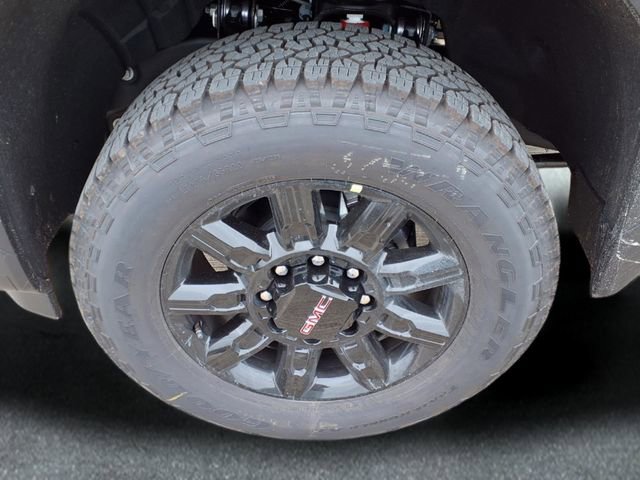 New 2026 GMC Sierra 2500 AT4 w/ AT4 Preferred Package image 29