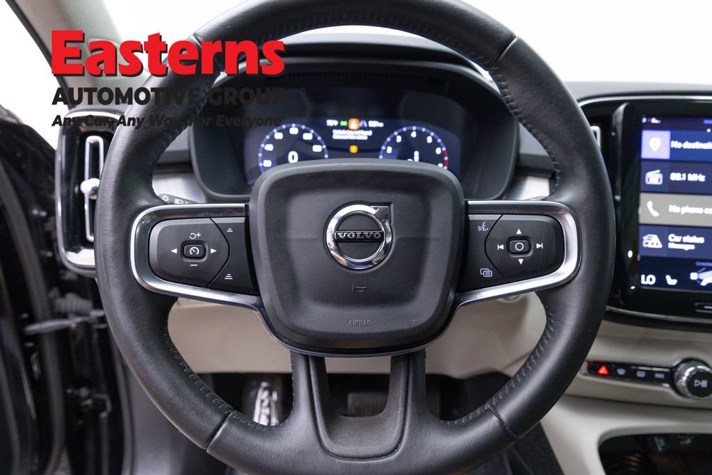 Used 2019 Volvo XC40 T5 Momentum AWD/4WD image 10