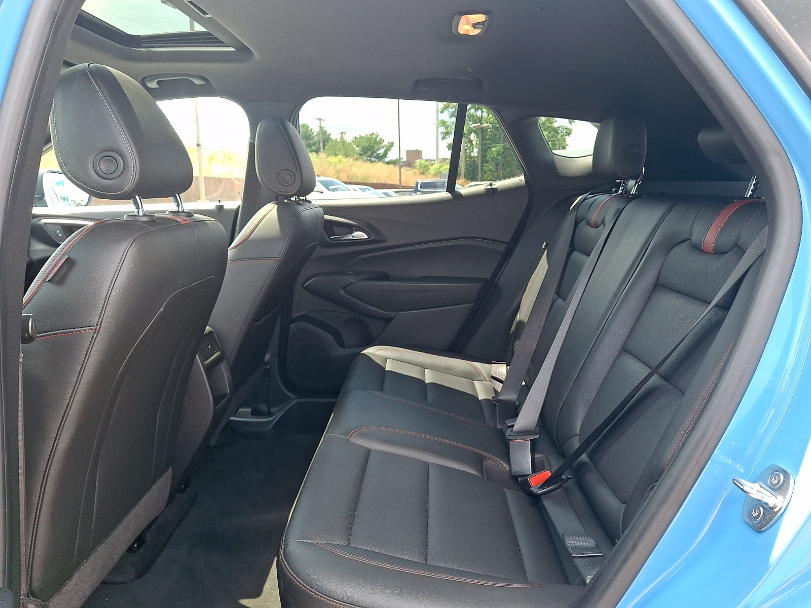 Certified 2024 Chevrolet Trax RS w/ Sunroof Package FWD image 10