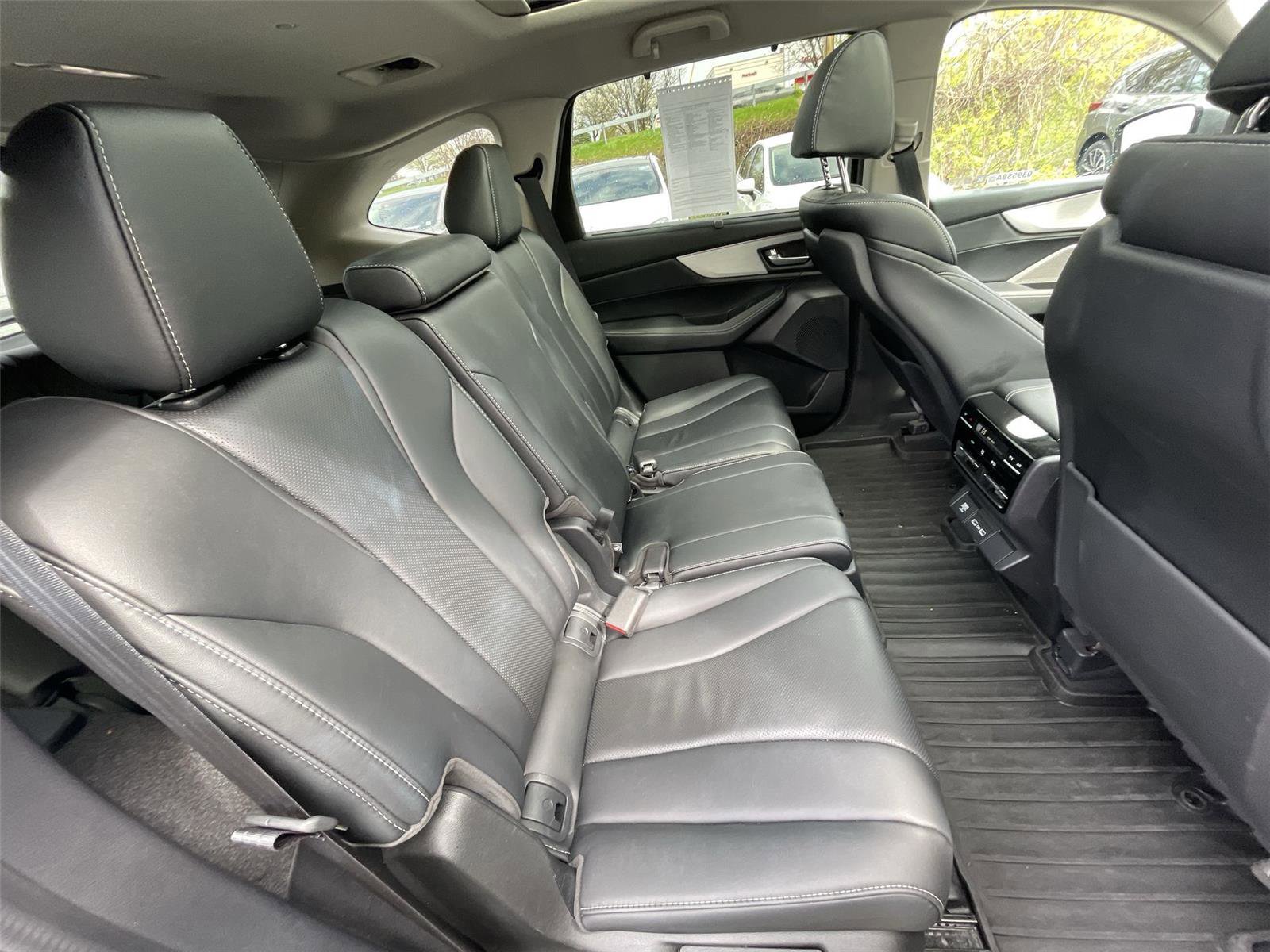 Used 2023 Acura MDX SH-AWD w/ Technology Package image 23