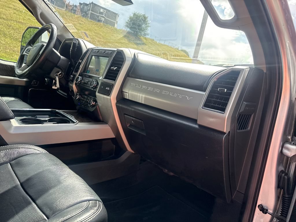 Certified 2019 Ford F250 Lariat w/ Tow Technology Bundle AWD/4WD image 29