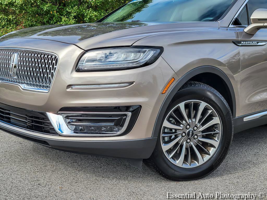 Used 2019 Lincoln Nautilus Select w/ Cargo Utility Package FWD image 3