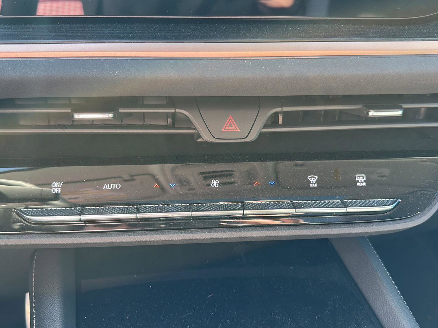 Used 2024 Buick Envision Sport Touring image 17