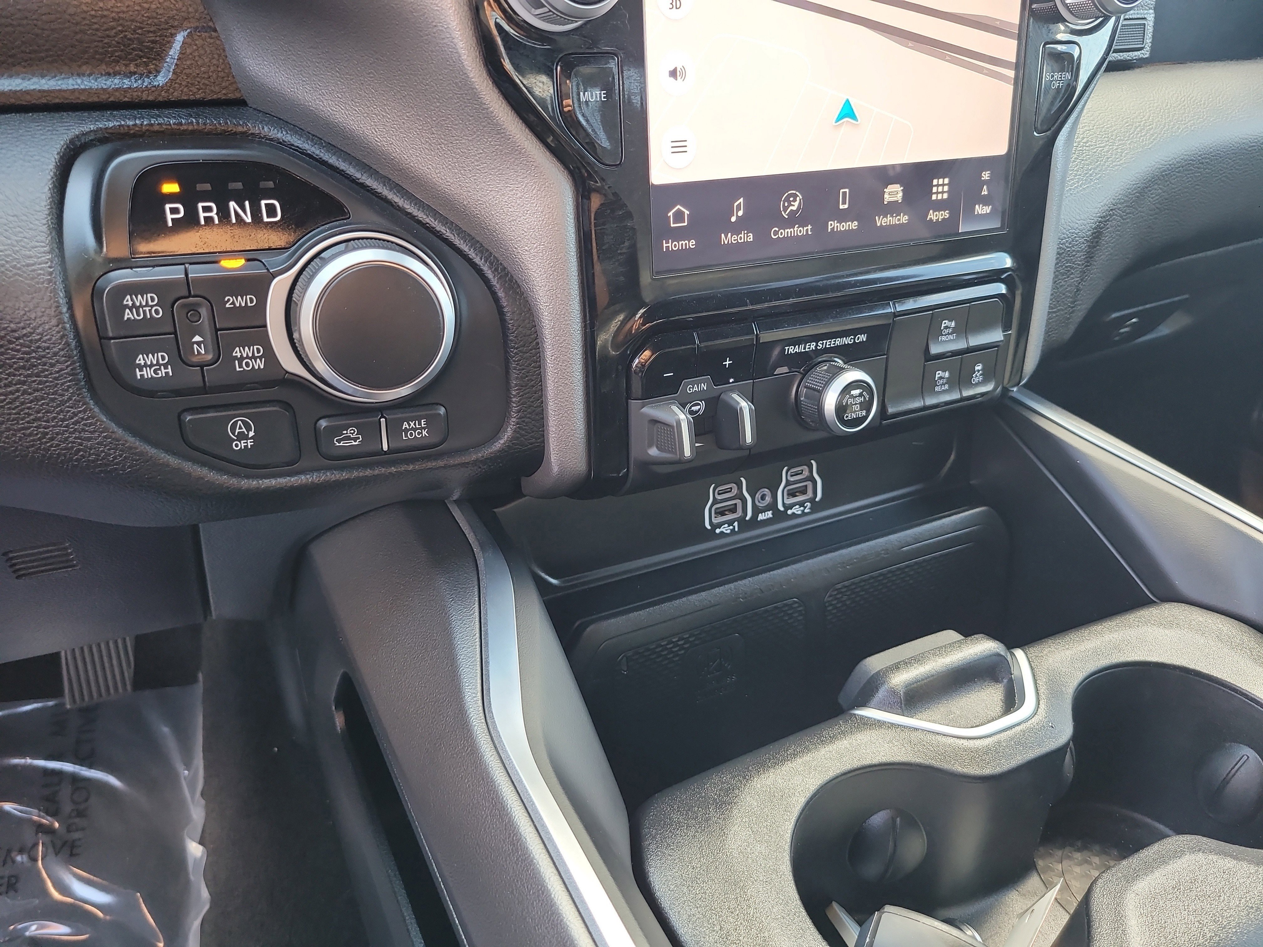 Used 2025 RAM 1500 Big Horn image 25