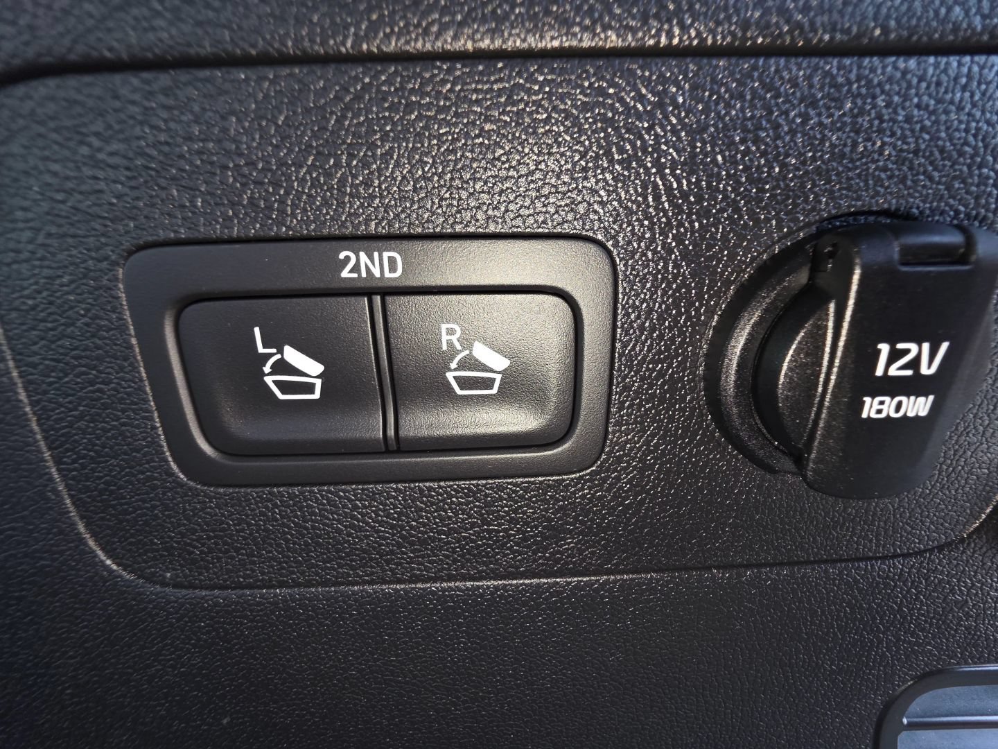 Used 2026 Kia Sorento LX FWD image 34