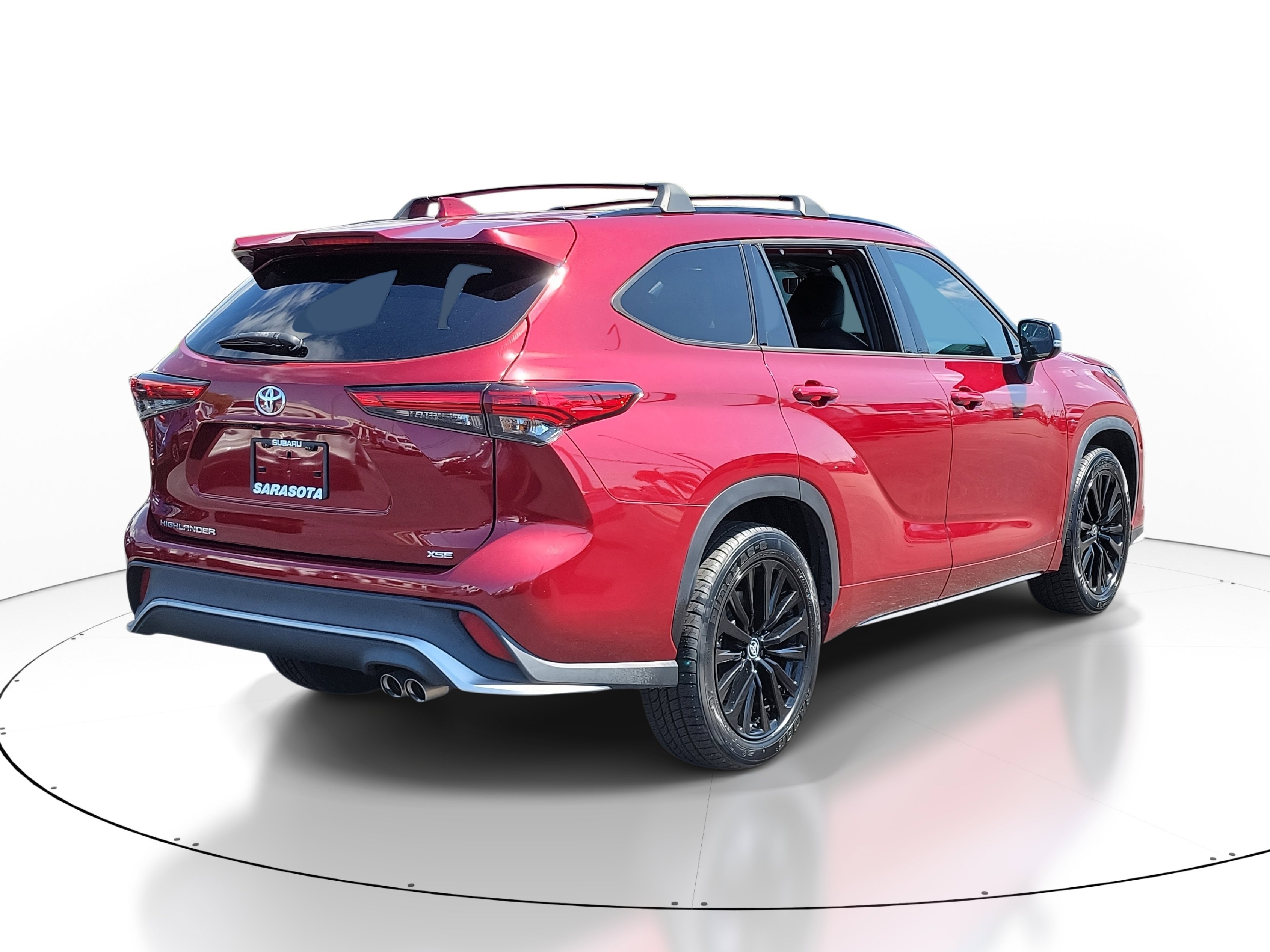 Used 2023 Toyota Highlander XSE image 6