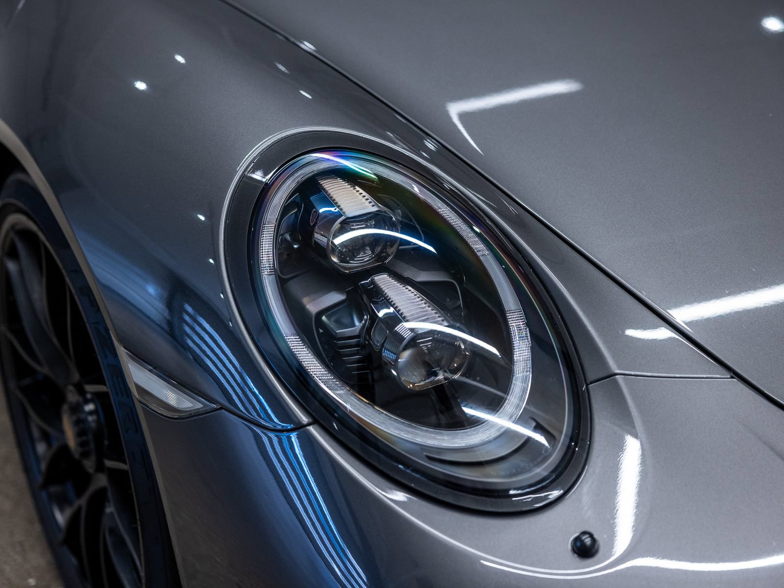 Certified 2018 Porsche 911 Carrera GTS RWD image 14