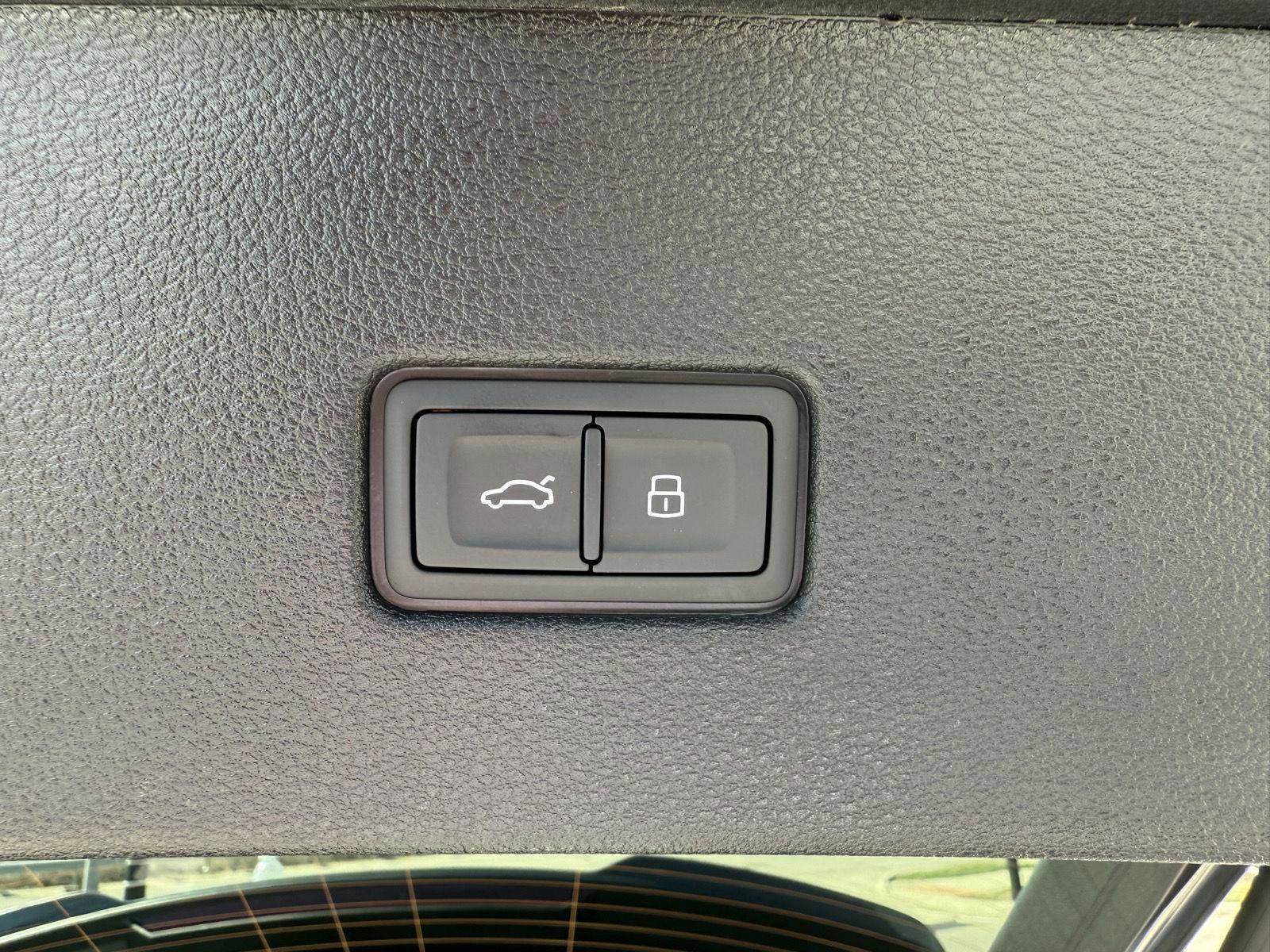 New 2026 Audi RS Q8 performance image 23