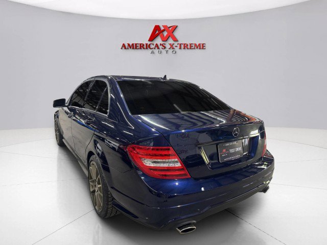 Used 2014 Mercedes-Benz C 300 Sport image 4