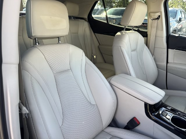 Used 2022 Buick Envision Essence w/ Technology Package I FWD image 28