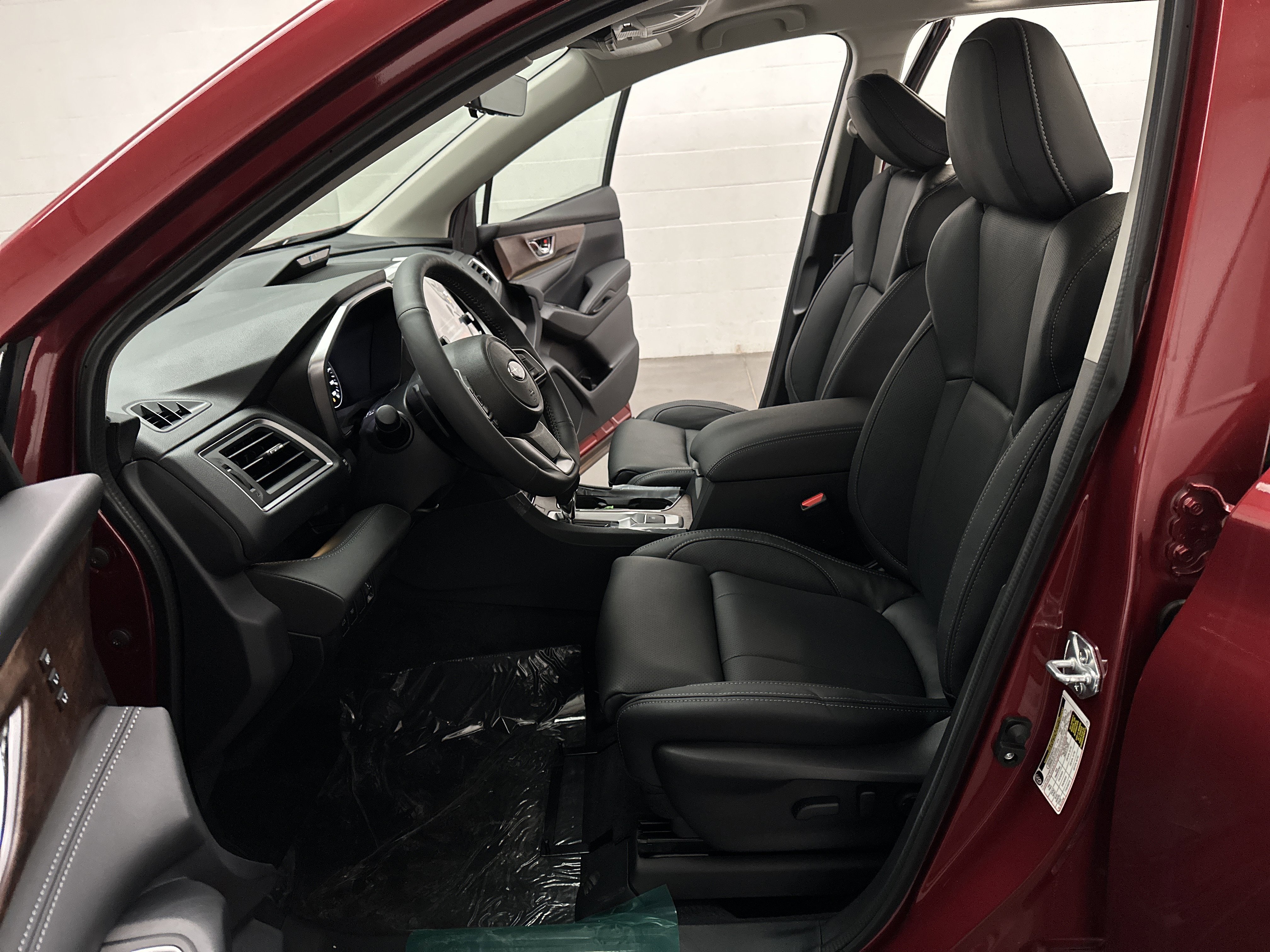 New 2025 Subaru Ascent Touring w/ Popular Package #2 image 18