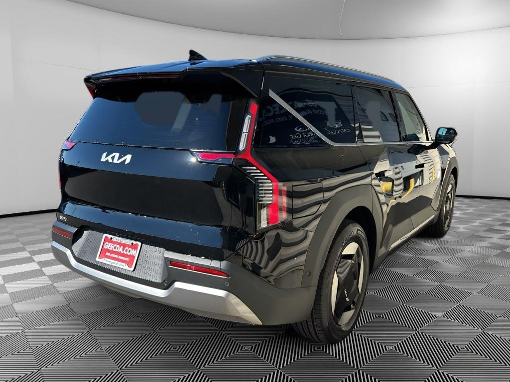 New 2026 Kia EV9 Wind AWD/4WD image 6