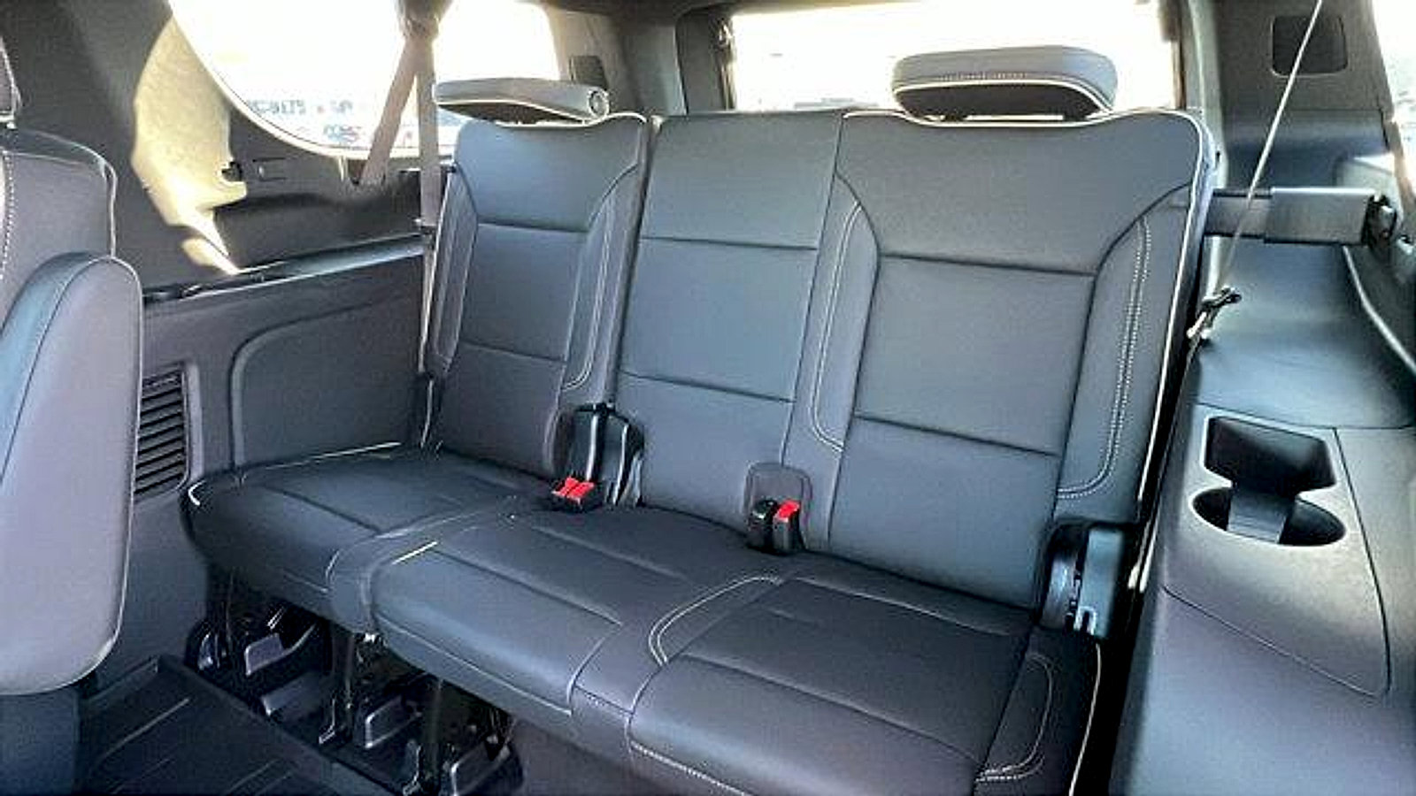 New 2026 Chevrolet Suburban Premier image 16