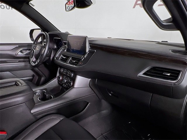 Used 2024 Chevrolet Suburban LT image 41