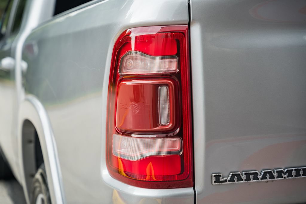Used 2022 RAM 1500 Laramie AWD/4WD image 7