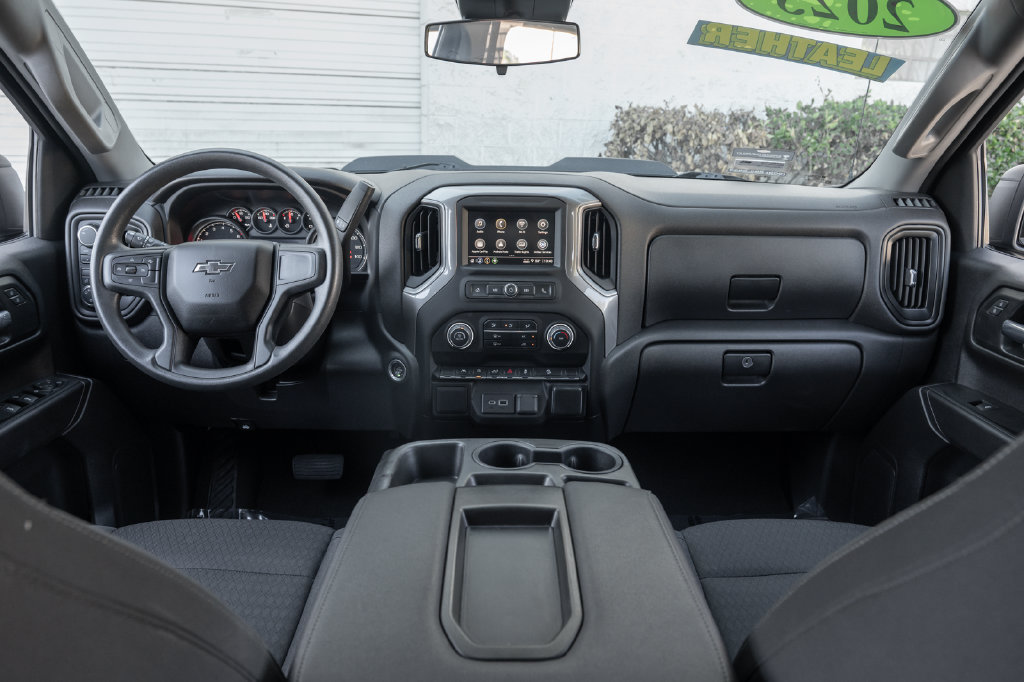 Used 2023 Chevrolet Silverado 1500 Custom Trail Boss w/ LPO, Dark Essentials Package AWD/4WD image 22
