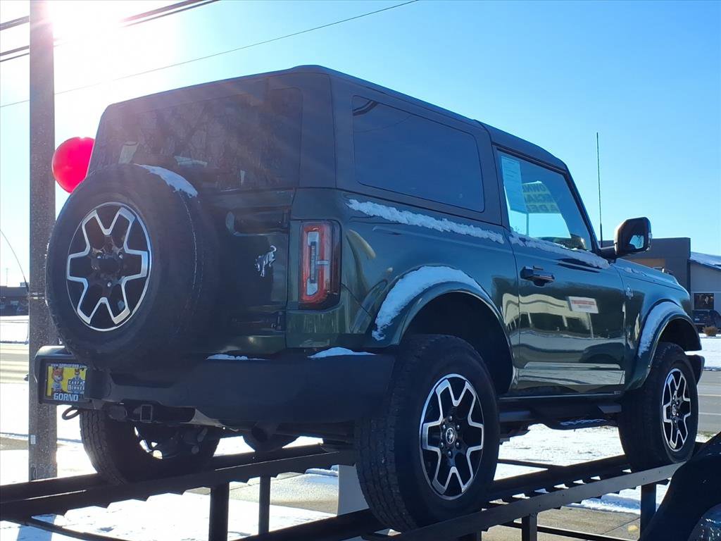 Used 2023 Ford Bronco Outer Banks image 2
