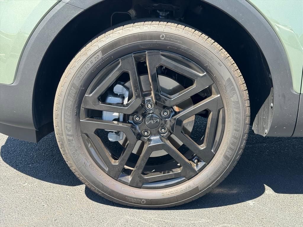 Used 2025 Kia Telluride EX X-Line image 9