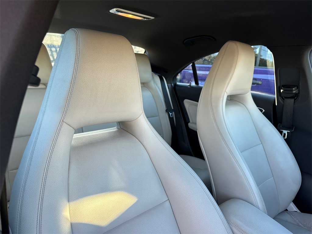 Used 2015 Mercedes-Benz CLA 250 4MATIC image 5