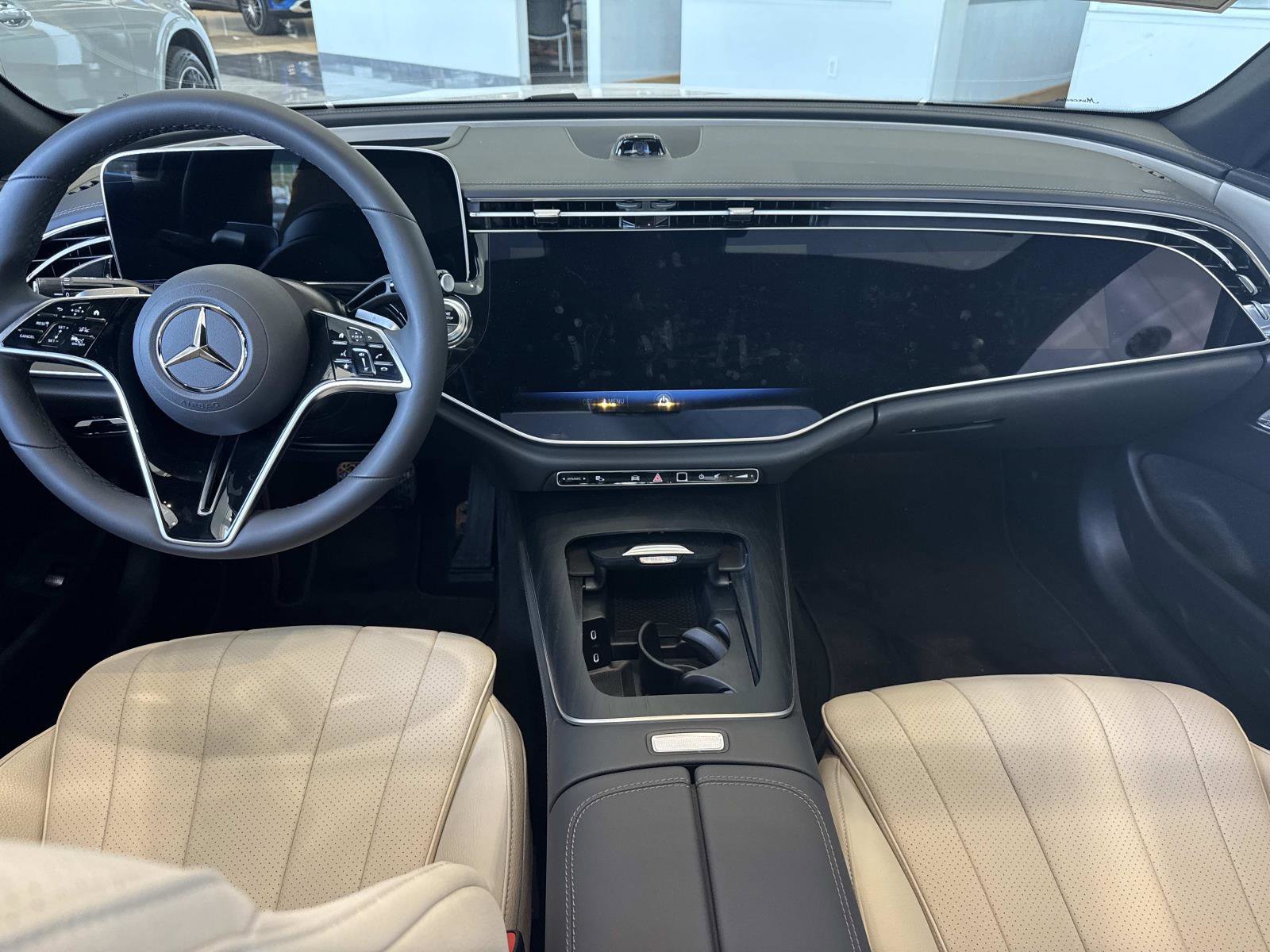 New 2026 Mercedes-Benz E 450 4MATIC Sedan image 16