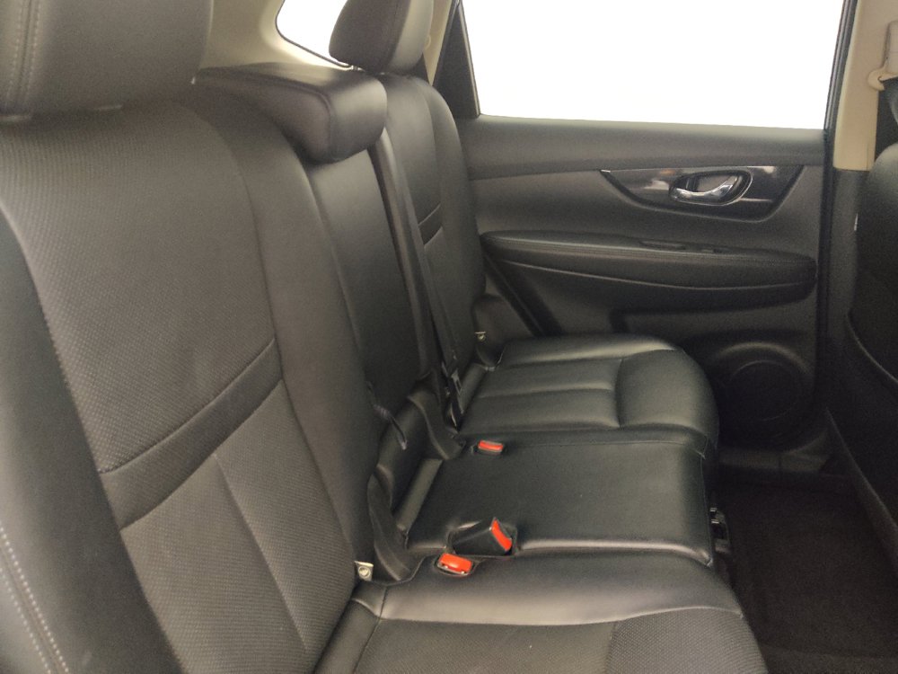 Used 2018 Nissan Rogue SL FWD image 19