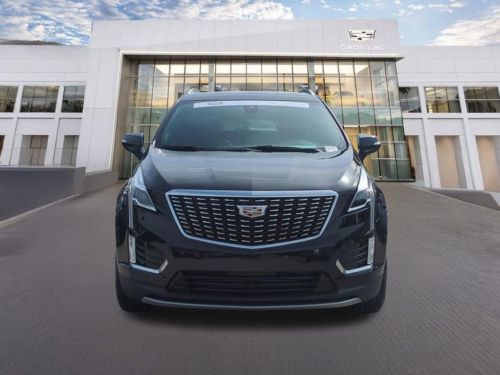 Certified 2023 Cadillac XT5 Premium Luxury FWD image 2